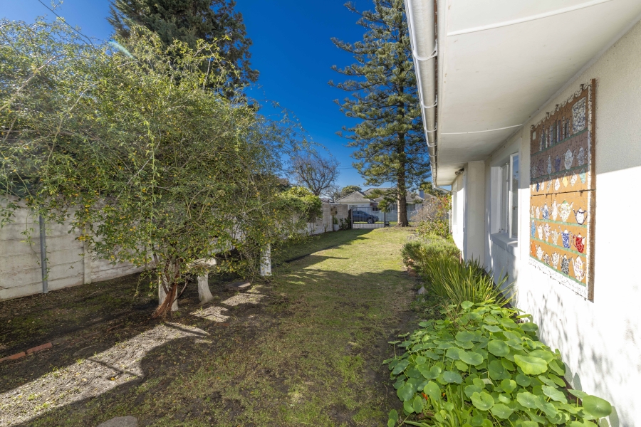 3 Bedroom Property for Sale in Claremont Western Cape
